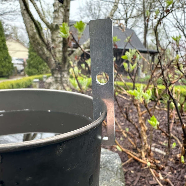 Adotec Gear ultralight pot lifter outdoor gear designed for easy handling of hot pots and outdoor cooking